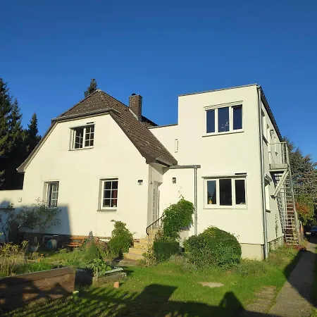 Mini-apartment Ruhig Und Verkehrsguenstig In